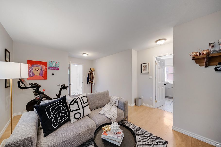 1911 Mahon Avenue North Vancouver, BC - 24