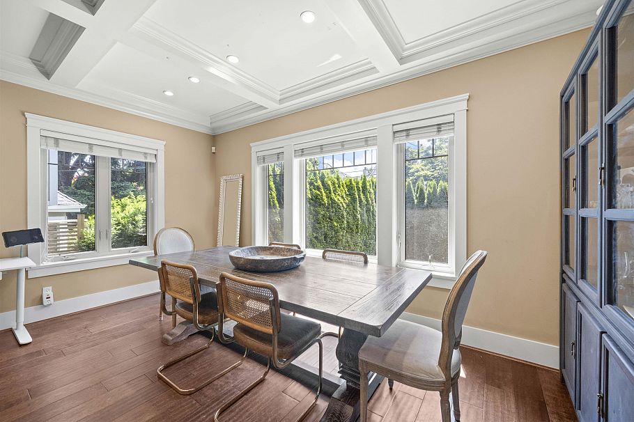 2575 W 7th Avenue Vancouver, BC - 5