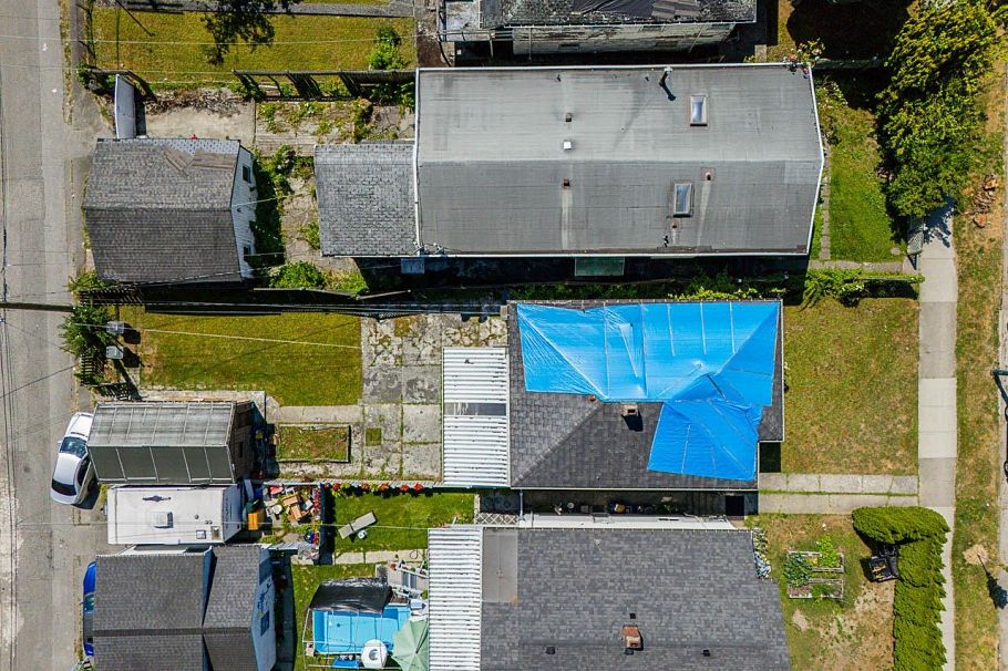 942 Nanaimo Street Vancouver, BC - 24