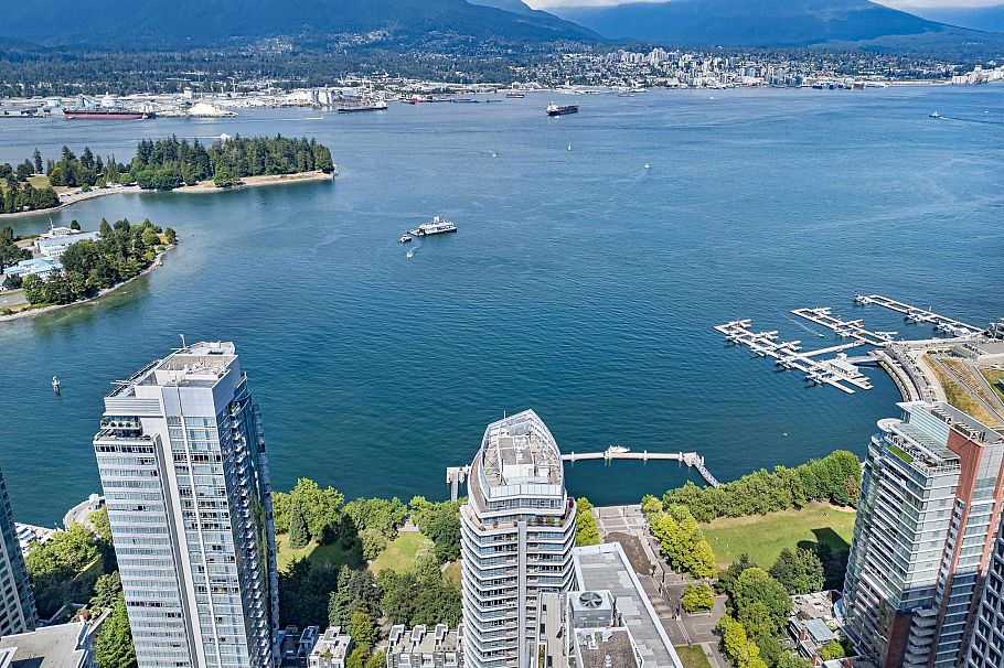 401 1233 W Cordova Street Vancouver, BC - 2