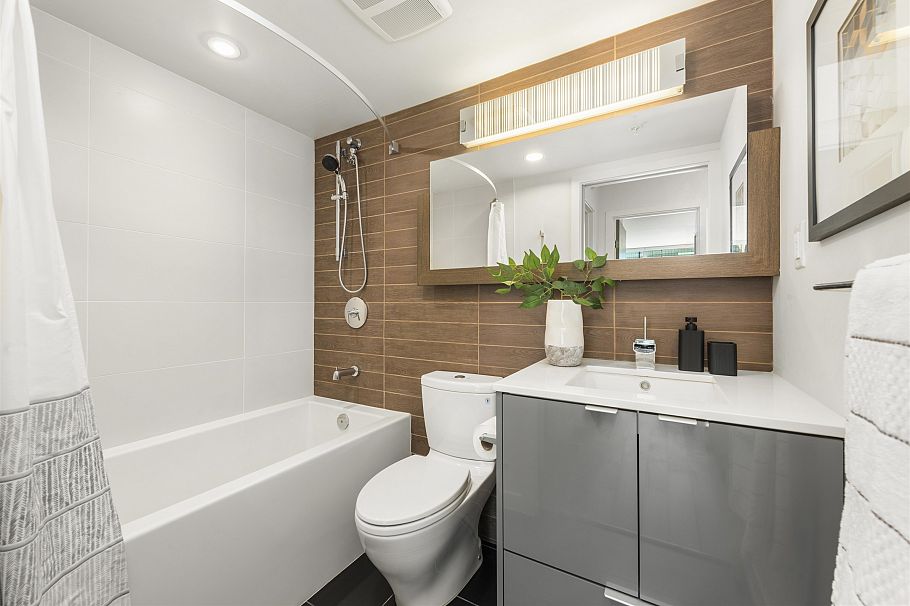 1110 161 W Georgia Street Vancouver, BC - 20