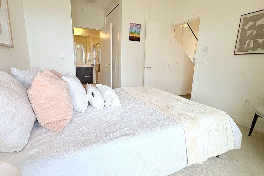 PH5 6033 Gray Avenue Vancouver, BC - 11