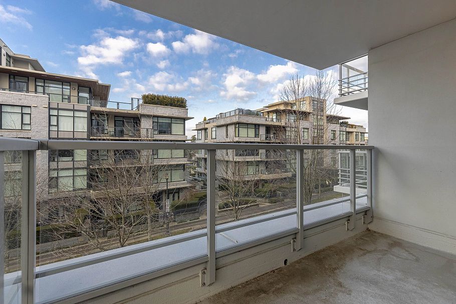 302 6080 Iona Drive Vancouver, BC - 11