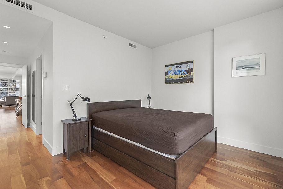 302 6080 Iona Drive Vancouver, BC - 21