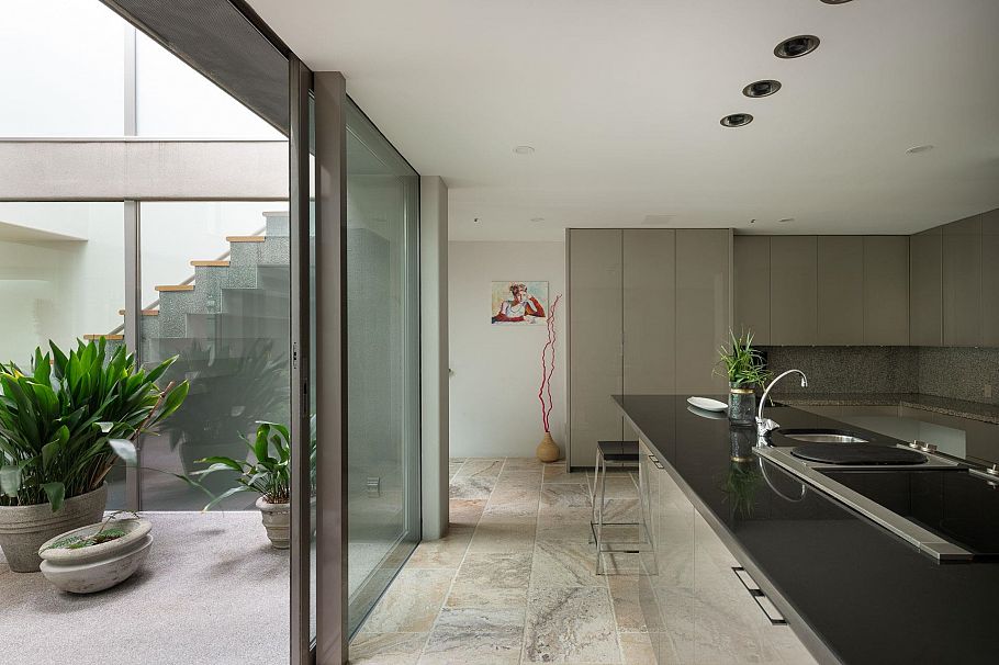 2724 Panorama Drive North Vancouver, BC - 27