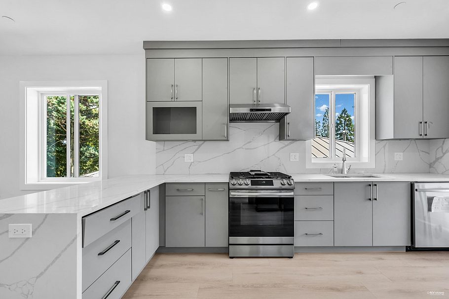 1846 E 37th Avenue Vancouver, BC - 7