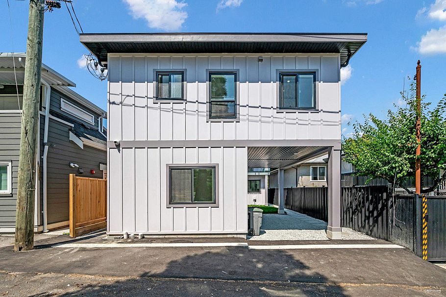 1846 E 37th Avenue Vancouver, BC - 31