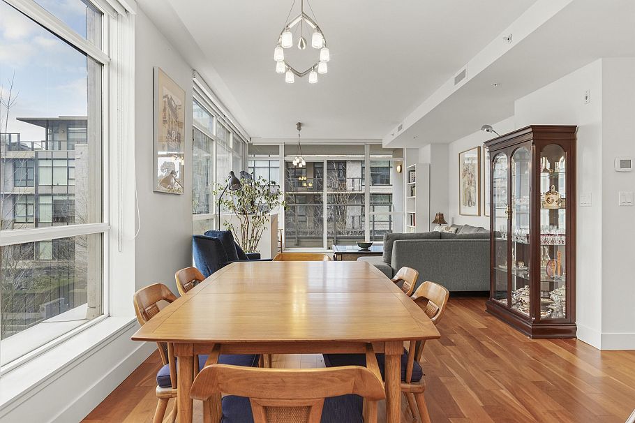 302 6080 Iona Drive Vancouver, BC - 8