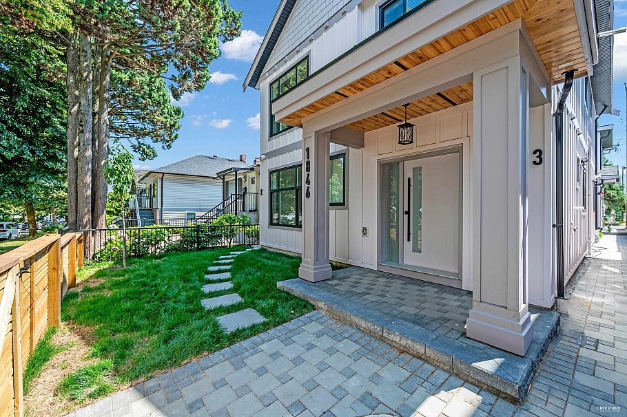 1846 E 37th Avenue Vancouver, BC - 38