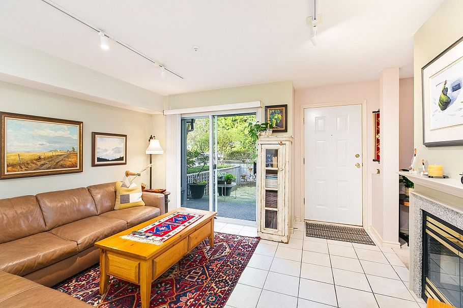 TH D 1133 E 29th Street North Vancouver, BC - 16