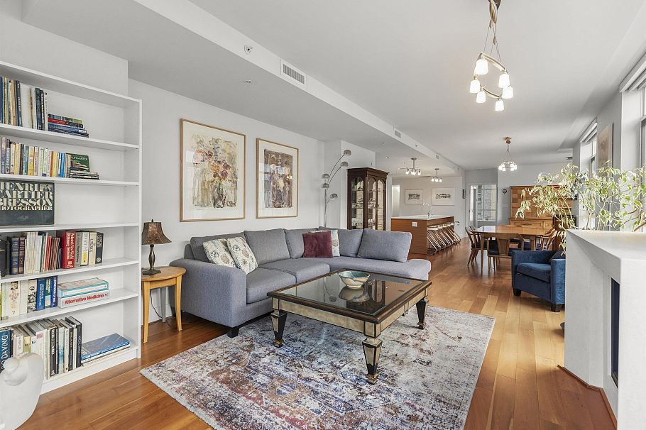 302 6080 Iona Drive Vancouver, BC - 12