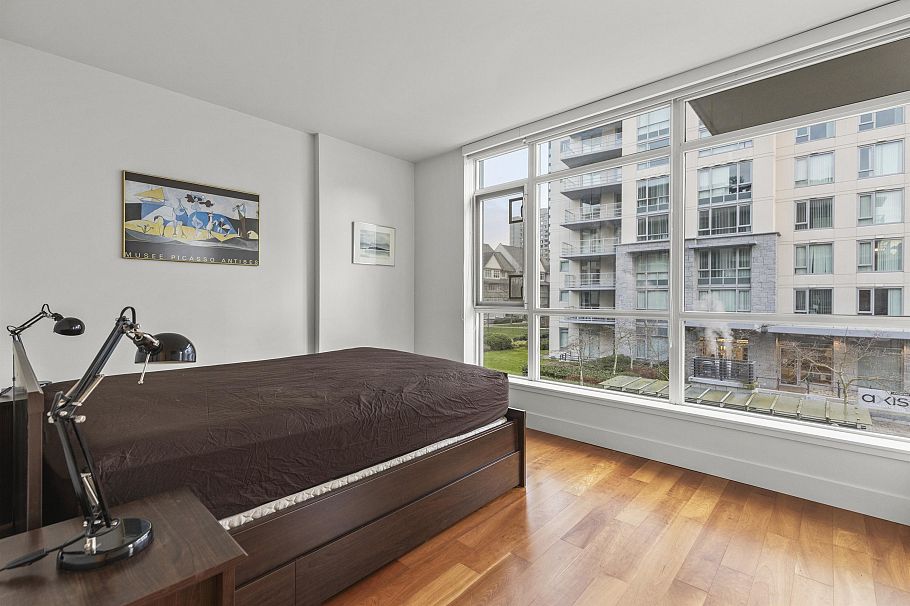 302 6080 Iona Drive Vancouver, BC - 20