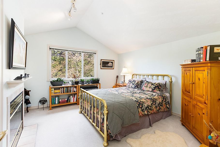 TH D 1133 E 29th Street North Vancouver, BC - 11