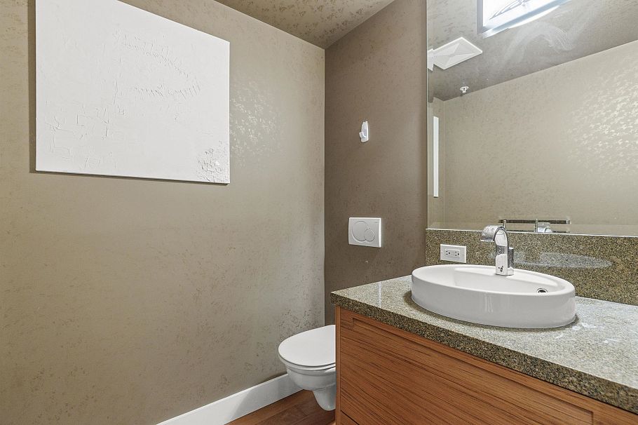 302 6080 Iona Drive Vancouver, BC - 34