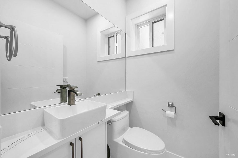 1846 E 37th Avenue Vancouver, BC - 19