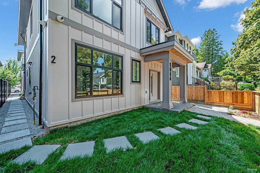 1846 E 37th Avenue Vancouver, BC - 2