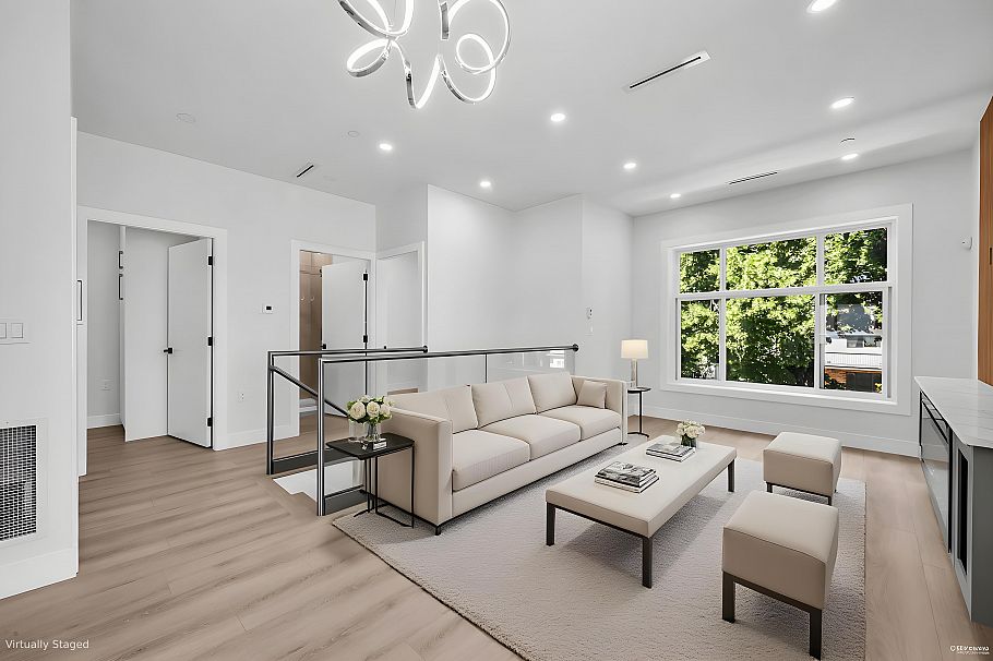 1846 E 37th Avenue Vancouver, BC - 5