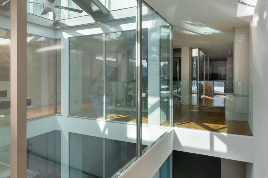 2724 Panorama Drive North Vancouver, BC - 28