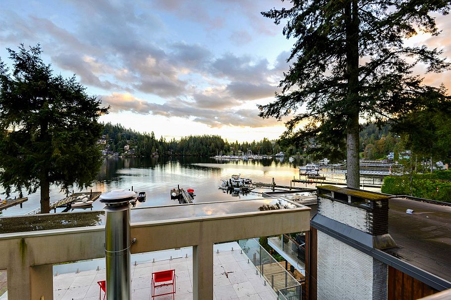 2724 Panorama Drive North Vancouver, BC - 24