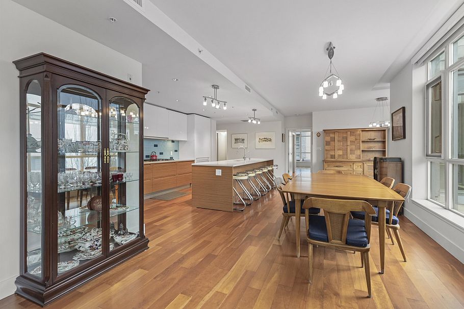 302 6080 Iona Drive Vancouver, BC - 15