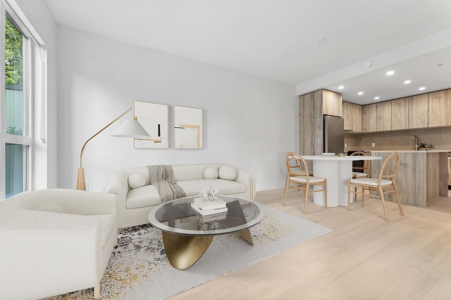 209 3594 Malsum Drive North Vancouver, BC - 2