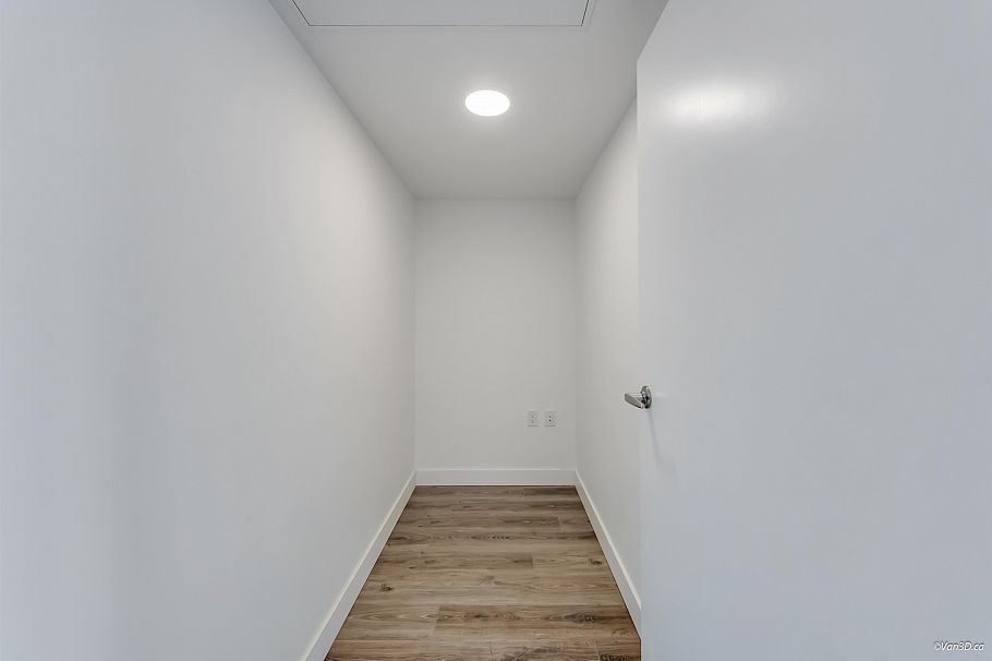 407 8181 Chester Street Vancouver, BC - 8