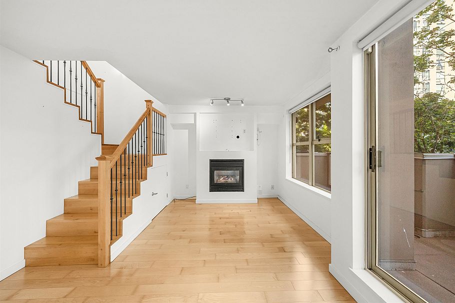 TH8 989 Richards Street Vancouver, BC - 6