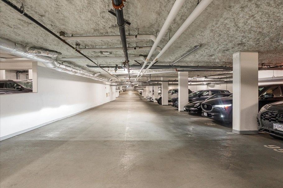 406 108 E 8th Street North Vancouver, BC - 37