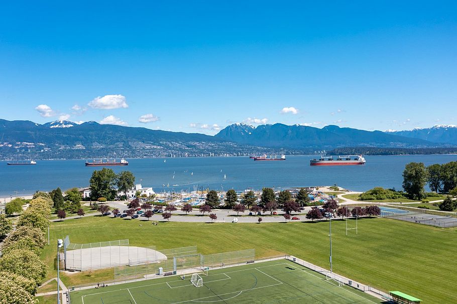 4316 W 2nd Avenue Vancouver, BC - 23