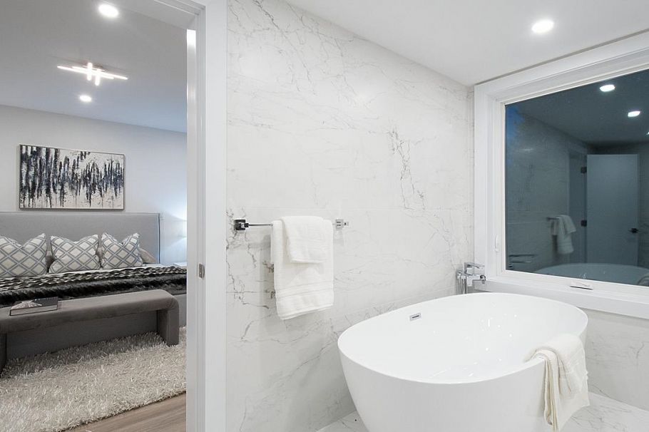 732 E 11th Street North Vancouver, BC - 18