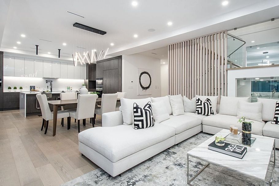 732 E 11th Street North Vancouver, BC - 7