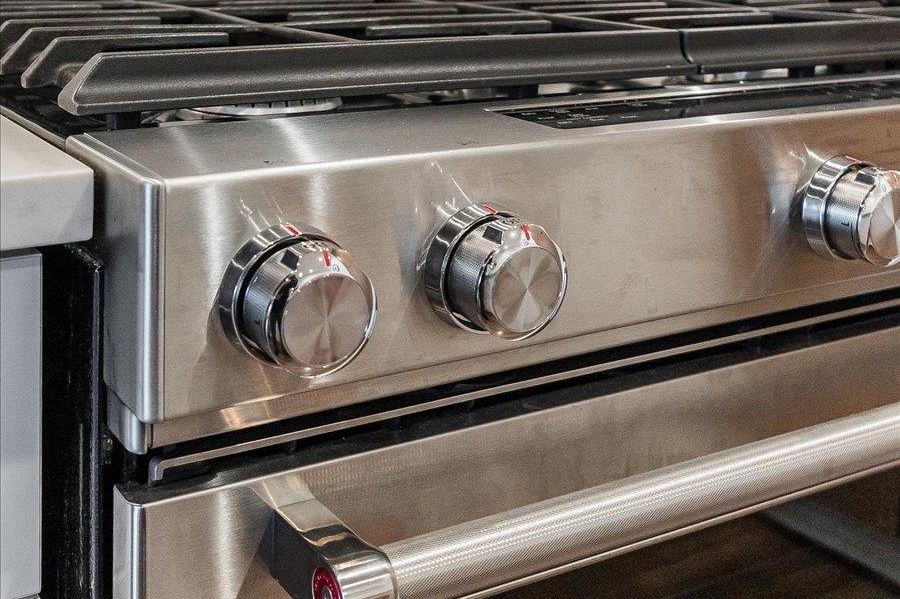 406 108 E 8th Street North Vancouver, BC - 18