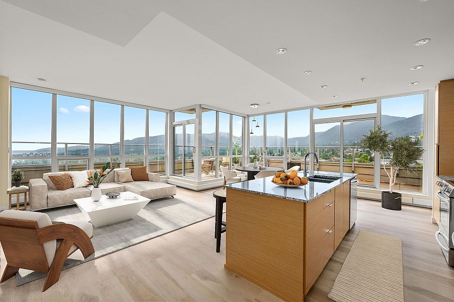 2002 135 E 17th Street North Vancouver, BC - 2