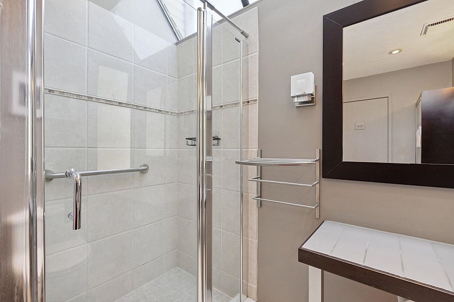 2024 Chesterfield Avenue North Vancouver, BC - 19