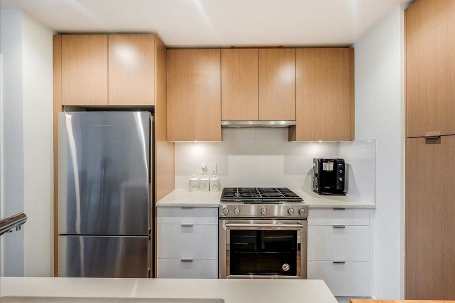 406 108 E 8th Street North Vancouver, BC - 12