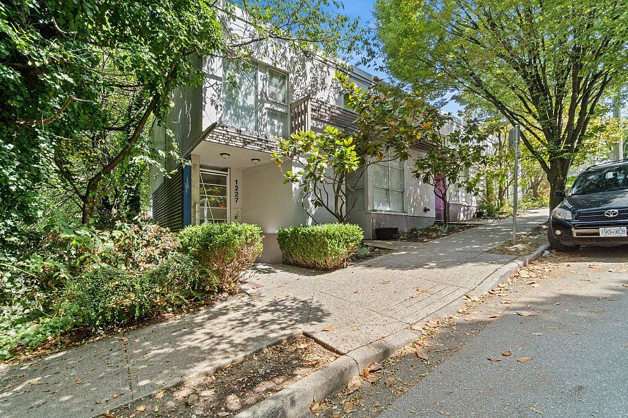 3 1227 E 7th Avenue Vancouver, BC - 25
