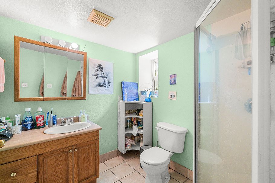 2781 Oxford Street Vancouver, BC - 17