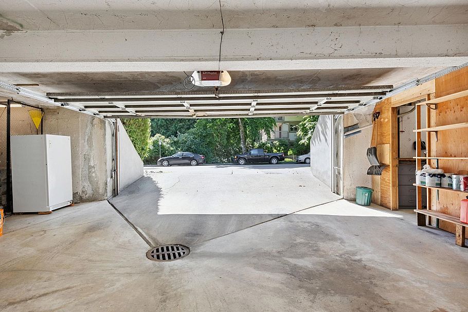 2024 Chesterfield Avenue North Vancouver, BC - 37