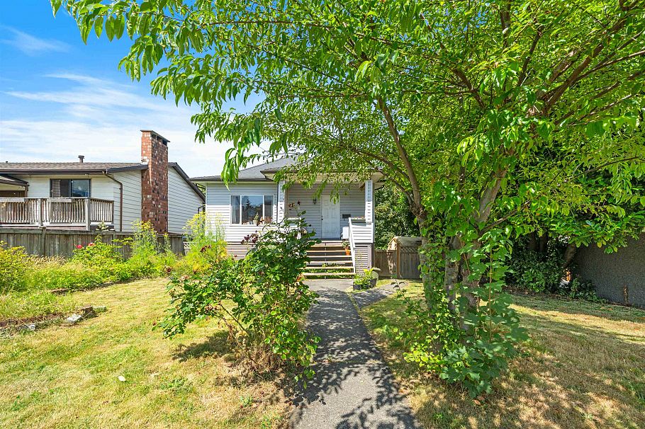 2781 Oxford Street Vancouver, BC - 28