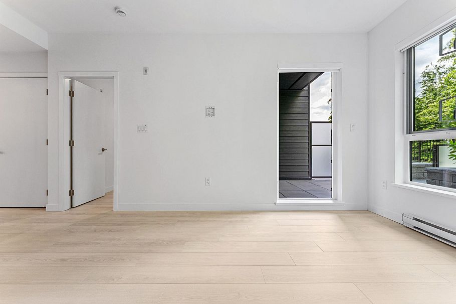 209 3594 Malsum Drive North Vancouver, BC - 15