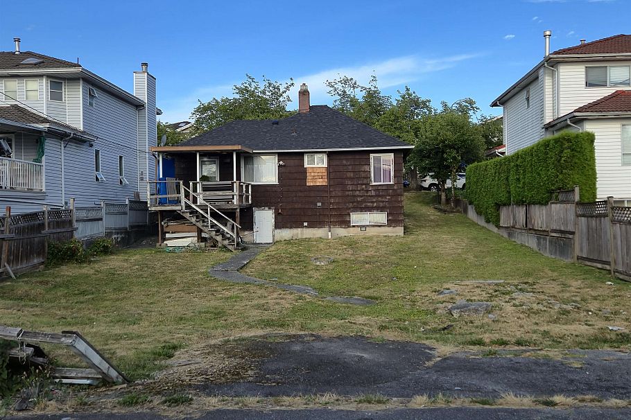 6029 Dumfries Street Vancouver, BC - 5