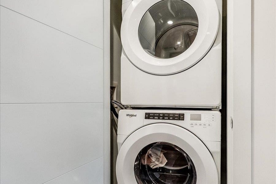 406 108 E 8th Street North Vancouver, BC - 19