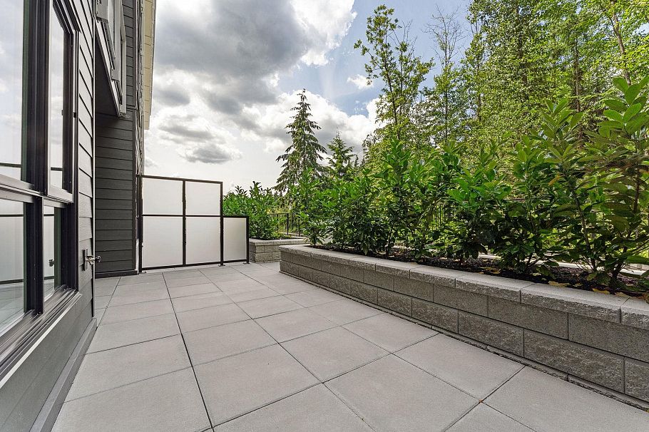 209 3594 Malsum Drive North Vancouver, BC - 27