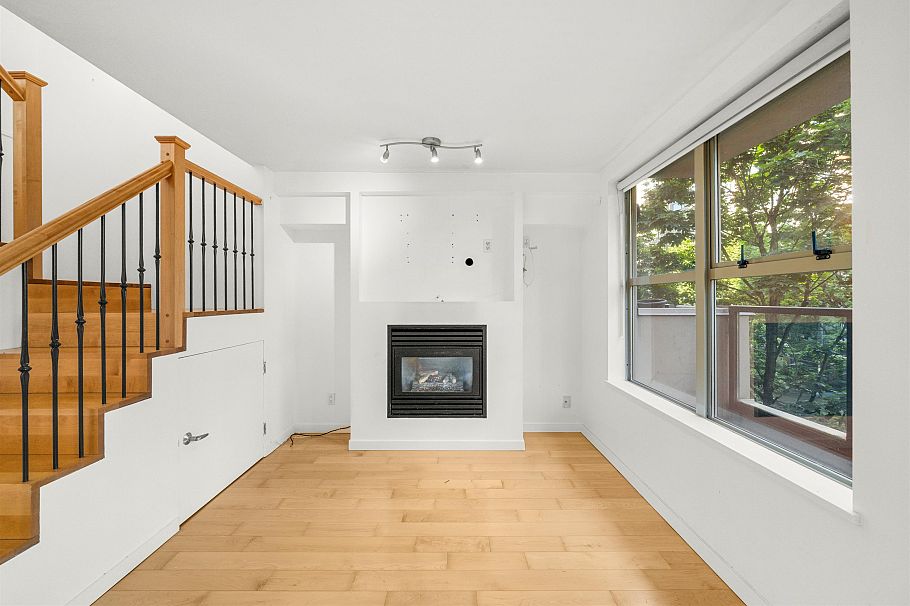 TH8 989 Richards Street Vancouver, BC - 7