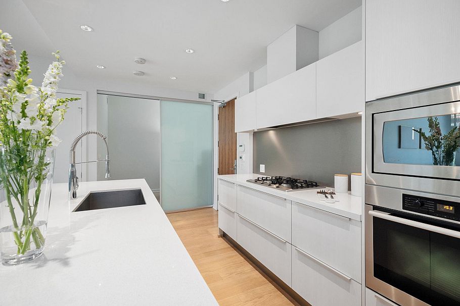 302 1625 Manitoba Street Vancouver, BC - 12