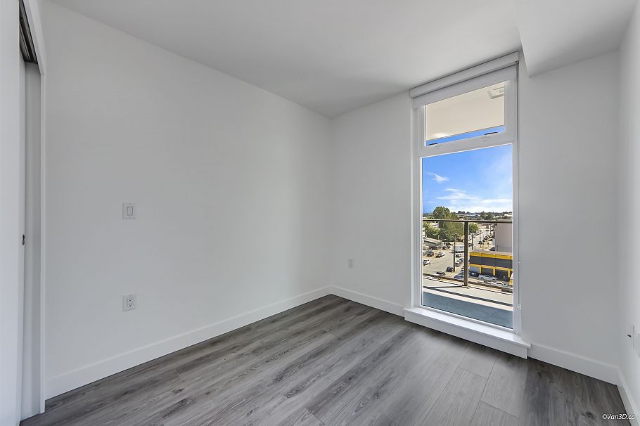 407 8181 Chester Street Vancouver, BC - 5