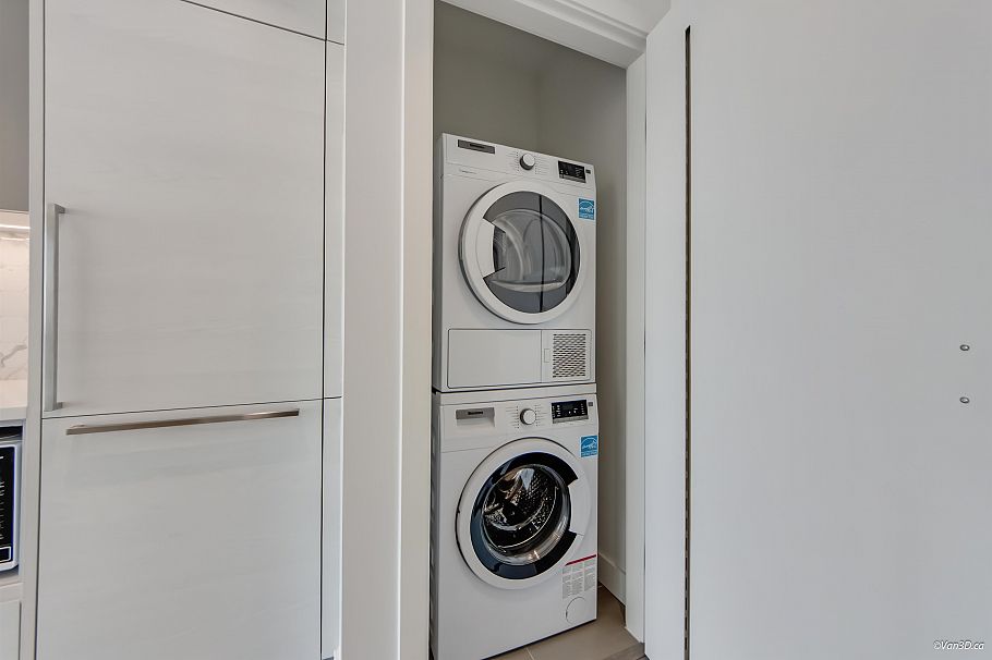 407 8181 Chester Street Vancouver, BC - 9