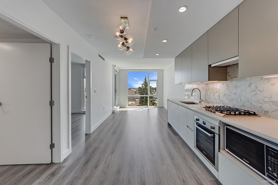 407 8181 Chester Street Vancouver, BC - 4