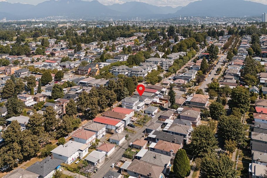 5120 Fairmont Street Vancouver, BC - 11