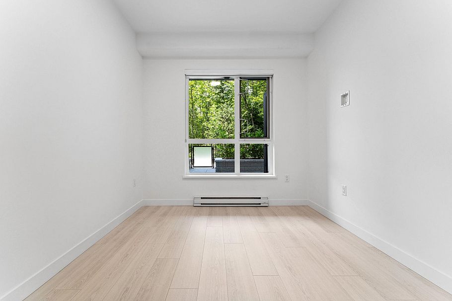 209 3594 Malsum Drive North Vancouver, BC - 23